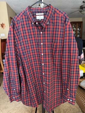 Men's Red & Navy Plaid Button-Down Shirt